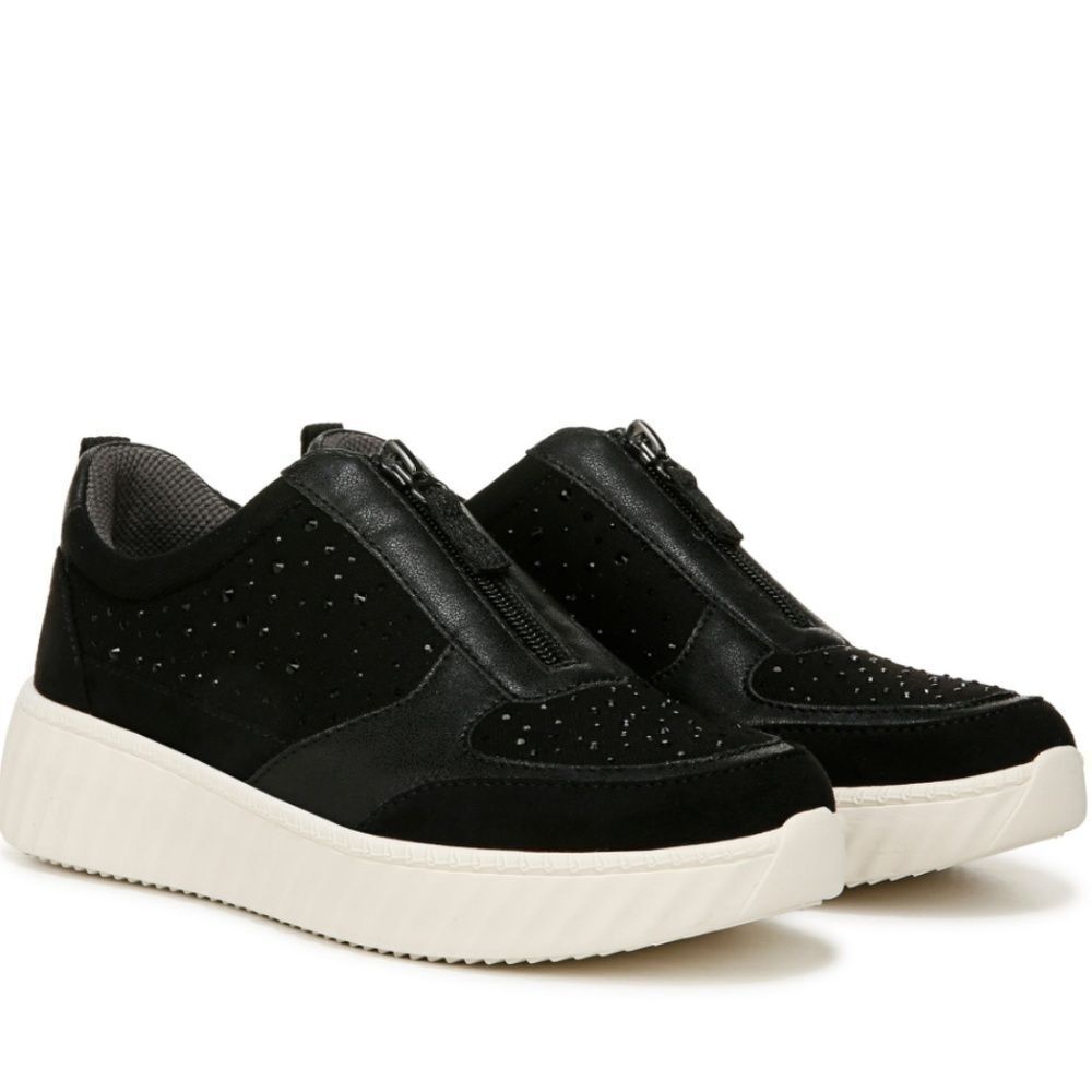 BZee Womens Winner Slip-On Sneakers